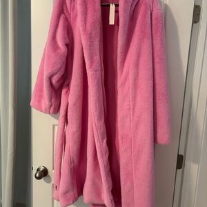 Victoria's Secret Pink Fleece Cape